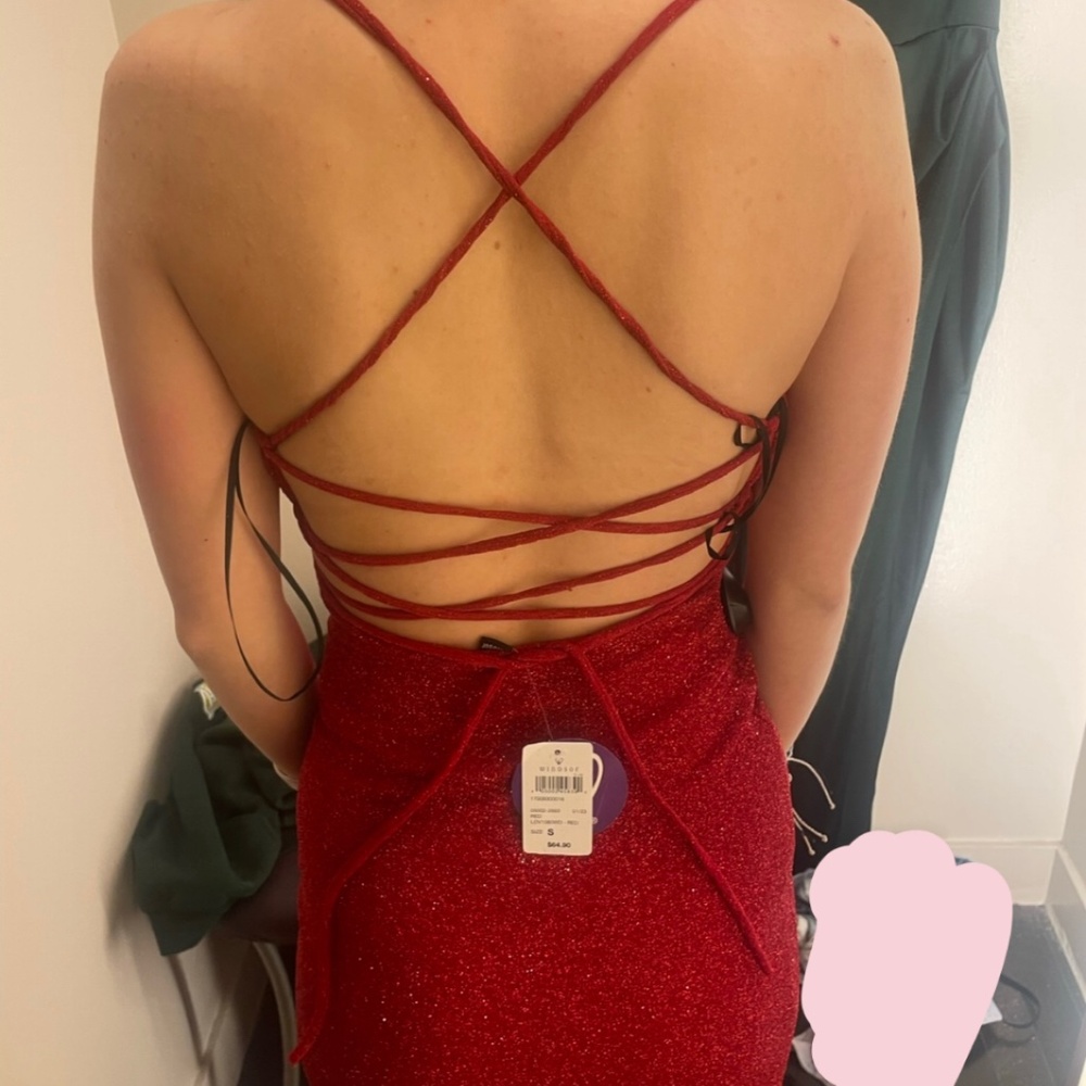 PROM DRESS!! ❤️ - Picture 2 of 2